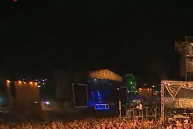 Drake é vaiado por plateia do Lollapalooza: 'Vai tomar no c*'