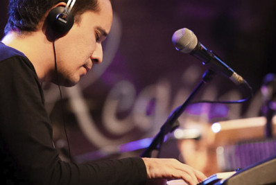 Músicos de Rio das Ostras homenageiam pianista Maurício Libardi Jr com show 