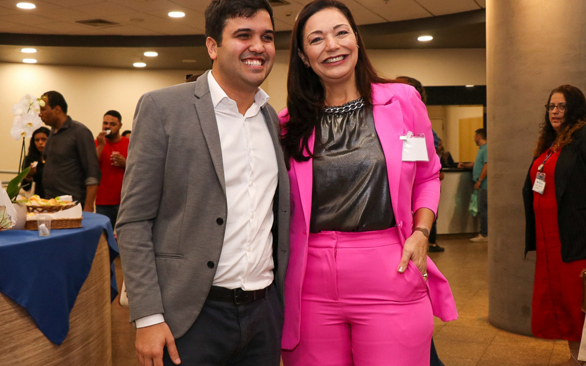 Secretário Municipal de Educação do Rio de Janeiro, Renan Ferreirinha, e Secretária de Estado de Educação do Rio de Janeiro, Roberta Barreto