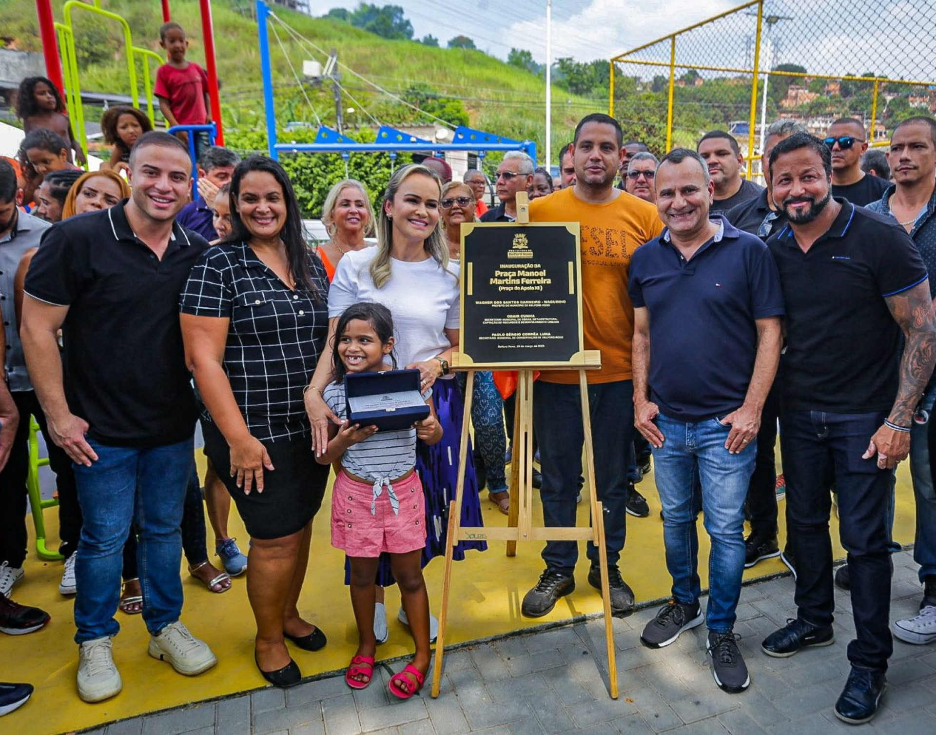 Primeira-dama Daniela Carneiro e prefeito Waguinho inauguram a praça Manoel Martins Ferreira - Rafael Barreto / PMBR