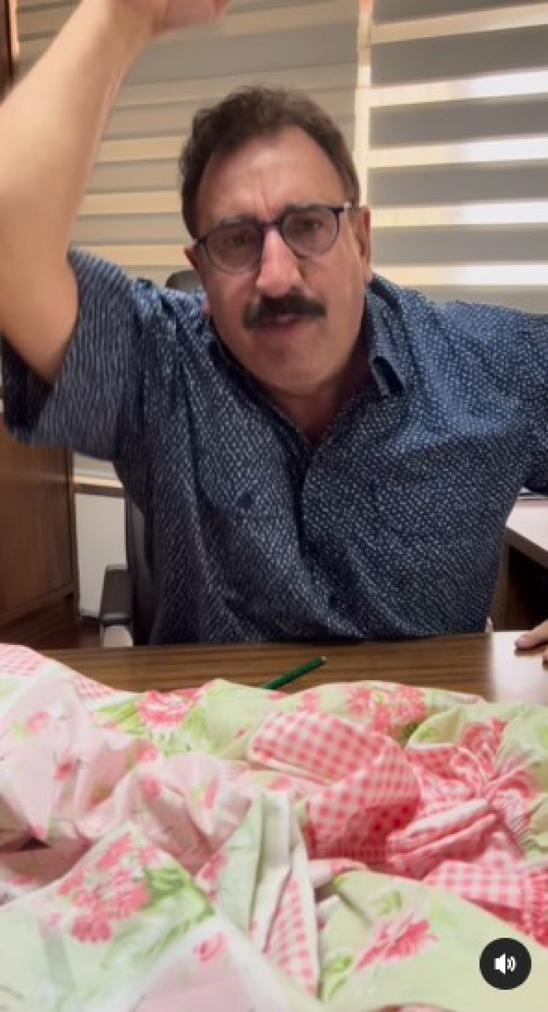 Apresentador do 'SBT' se revoltou com compra realizada pela internet - Reprodução/Instagram