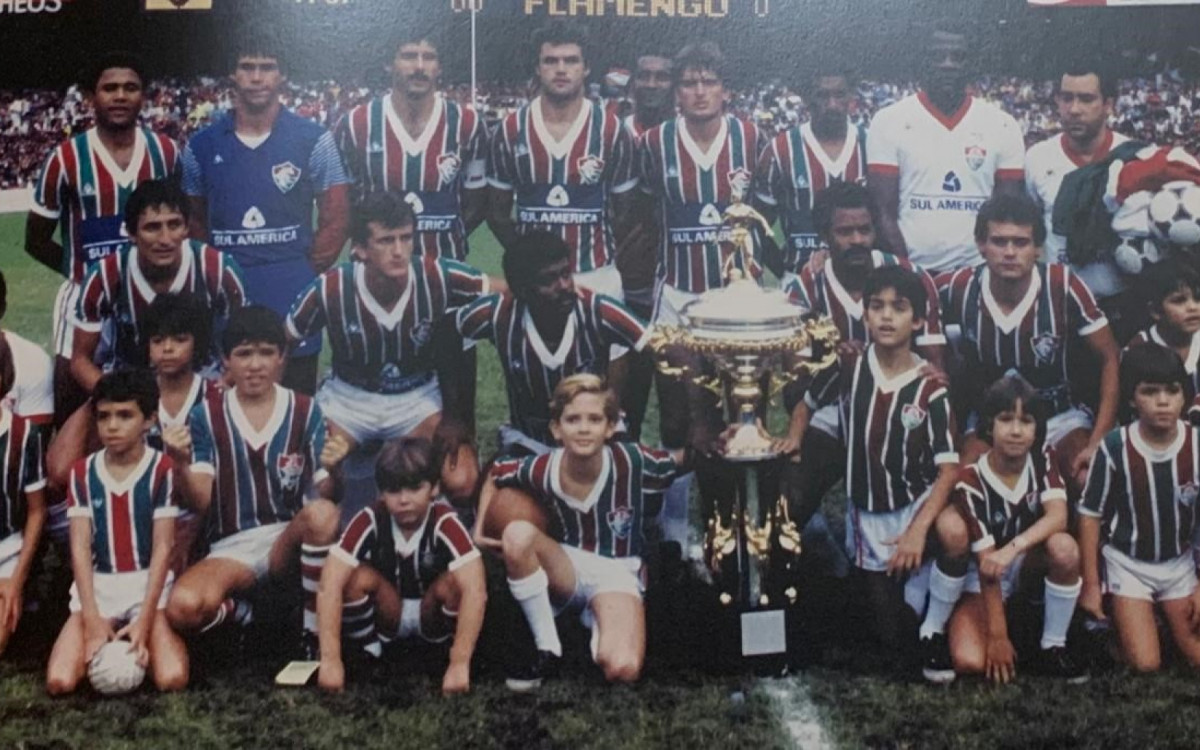 Elenco campe&atilde;o carioca do Fluminense em 1983