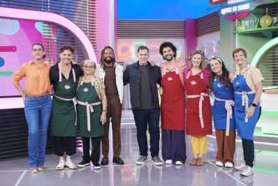 Sônia Bridi, Silvero Pereira e Vítor diCastro participam do 'Minha Mãe Cozinha Melhor Que a Sua'