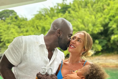 Rafael Zulu e Aline Becker anunciam noivado na web: 'Cuidarei da gente para sempre'