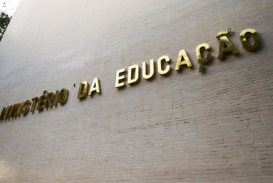MEC anuncia aumento do teto para financiamento do curso de Medicina no Fies