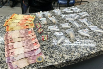 Policial de folga flagra adolescente com drogas em São Pedro da Aldeia