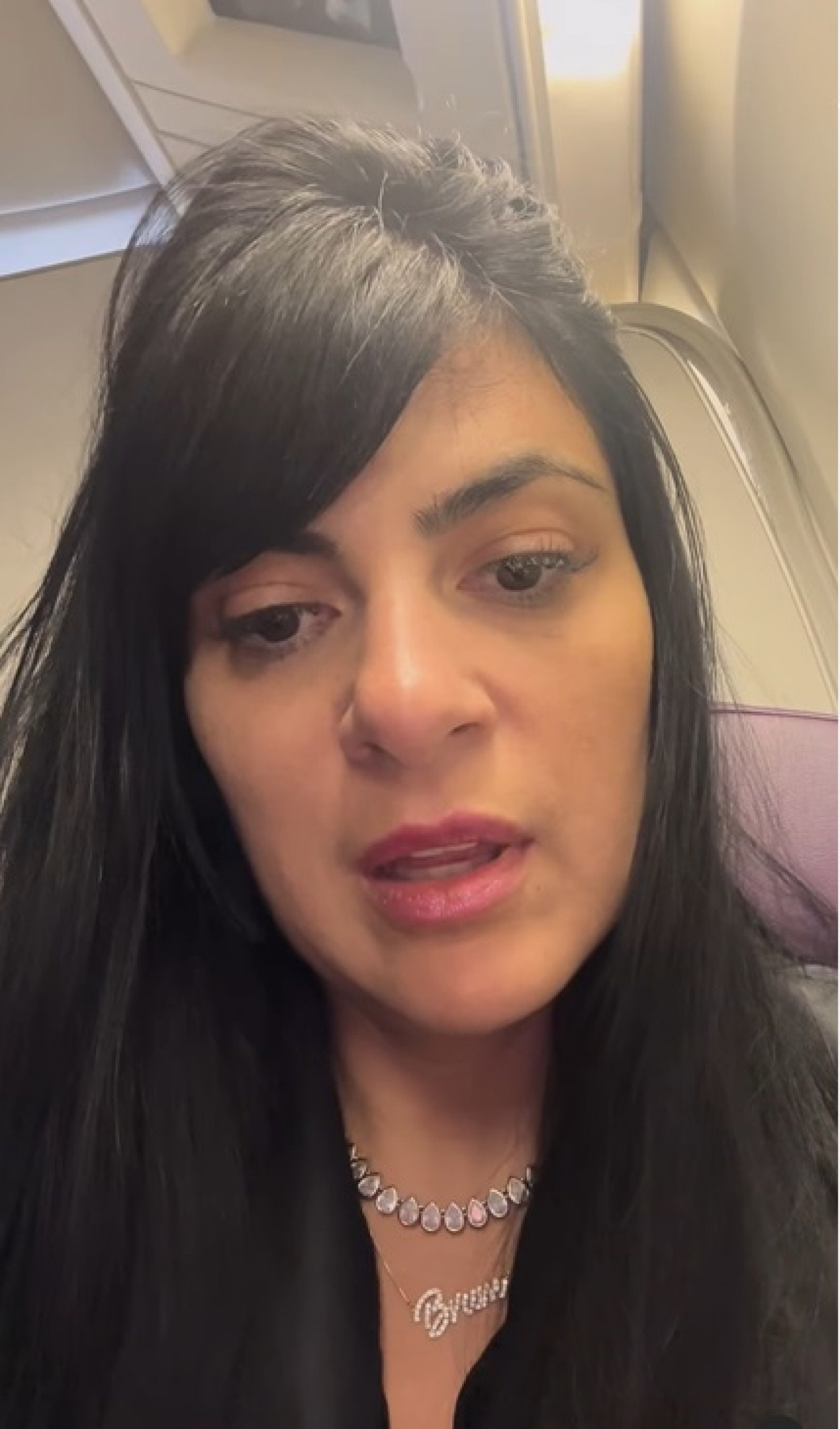  Fernanda Brum relata susto após turbina de avião pegar fogo no ar - Reprodução de vídeo