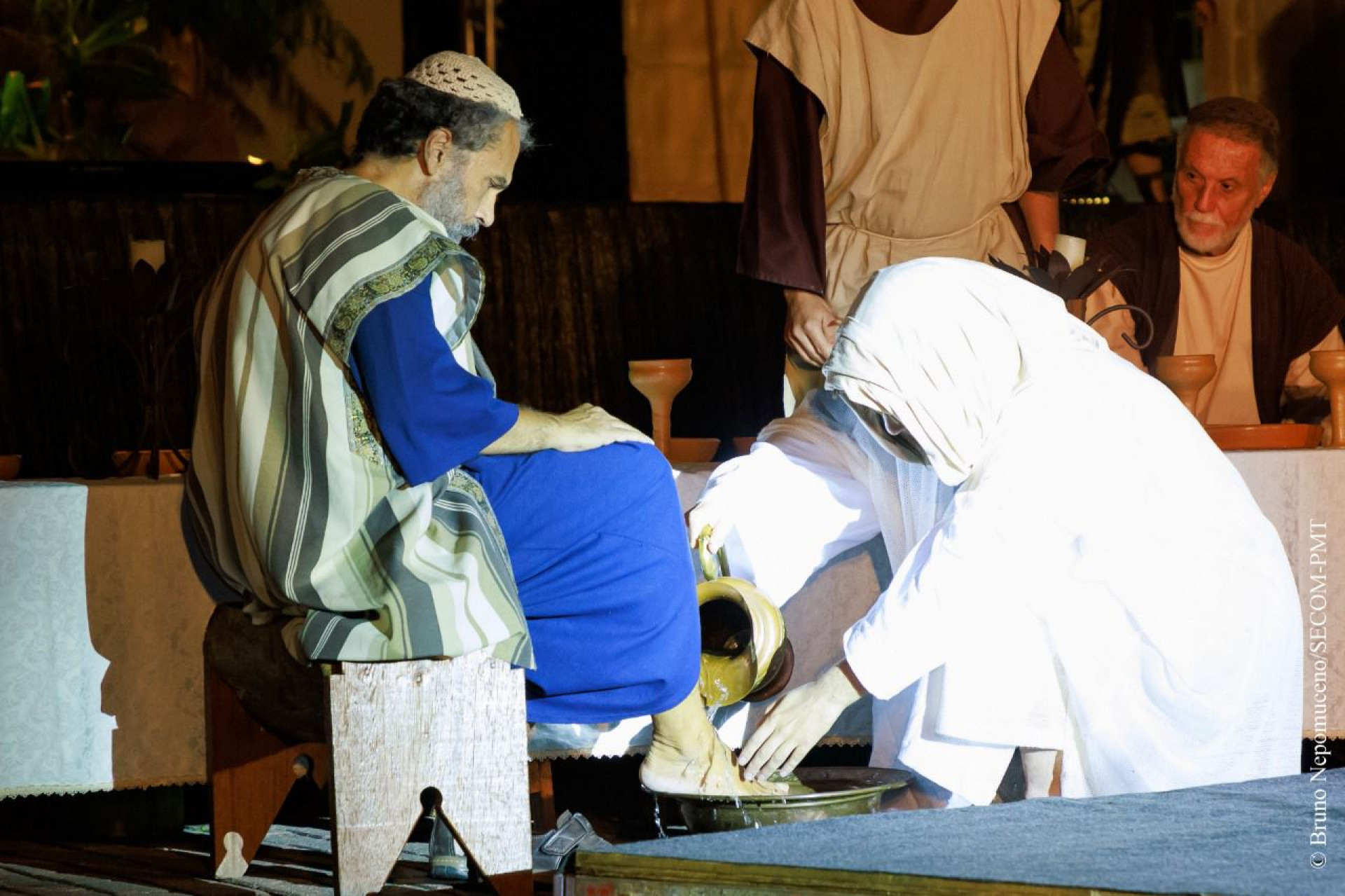 O lava pés (espetáculo 2022) - Bruno Nepomuceno / Prefeitura de Teresópolis