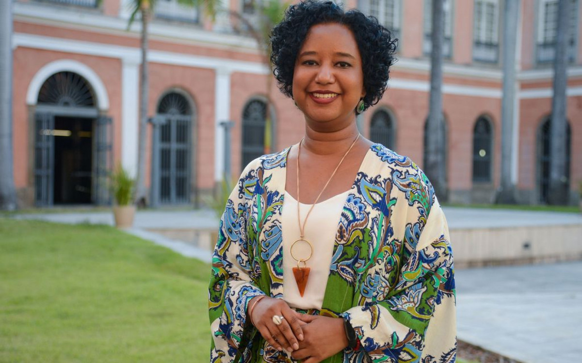 Ana Fl&aacute;via, primeira mulher negra a assumir a Diretoria-geral do Arquivo Nacional, quer priorizar a diversidade e a cidadania