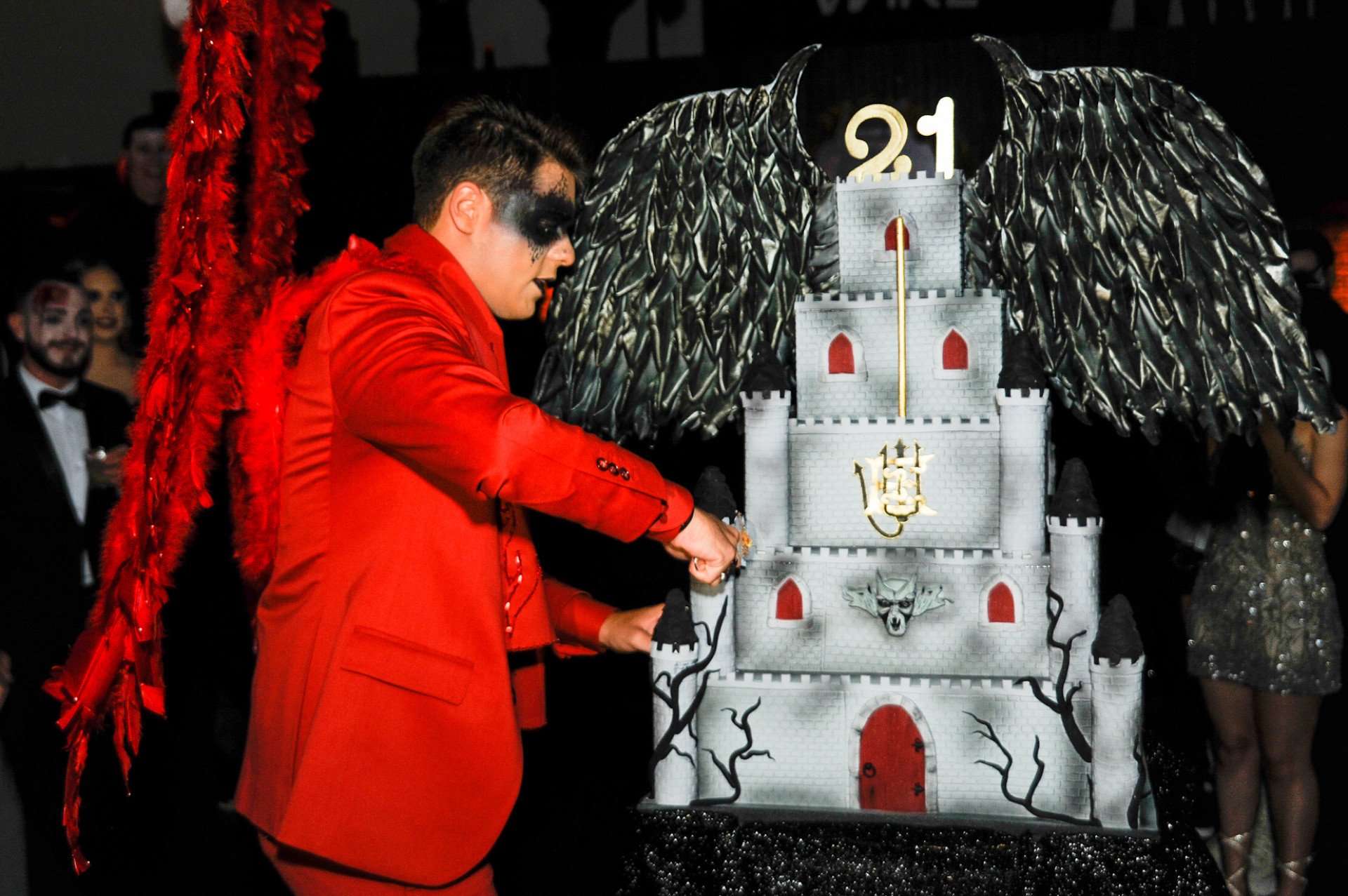 Enrico, filho de Chitãozinho, comemora os 21 anos com festança de Halloween - Eduardo Martins / Agnews 