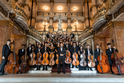 Theatro Municipal de Niterói  recebe a Orquestra Mariuccia Iacovino 