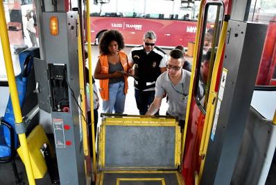 Subsecretaria de Trânsito e Transportes faz fiscalização no Centro 