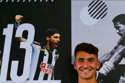 Filho de Loco Abreu se despede do Botafogo: 'Fui muito feliz'