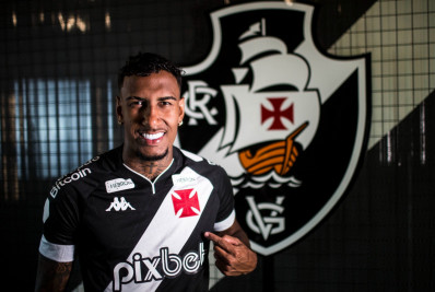 Vasco anuncia contratação do atacante Rwan Cruz