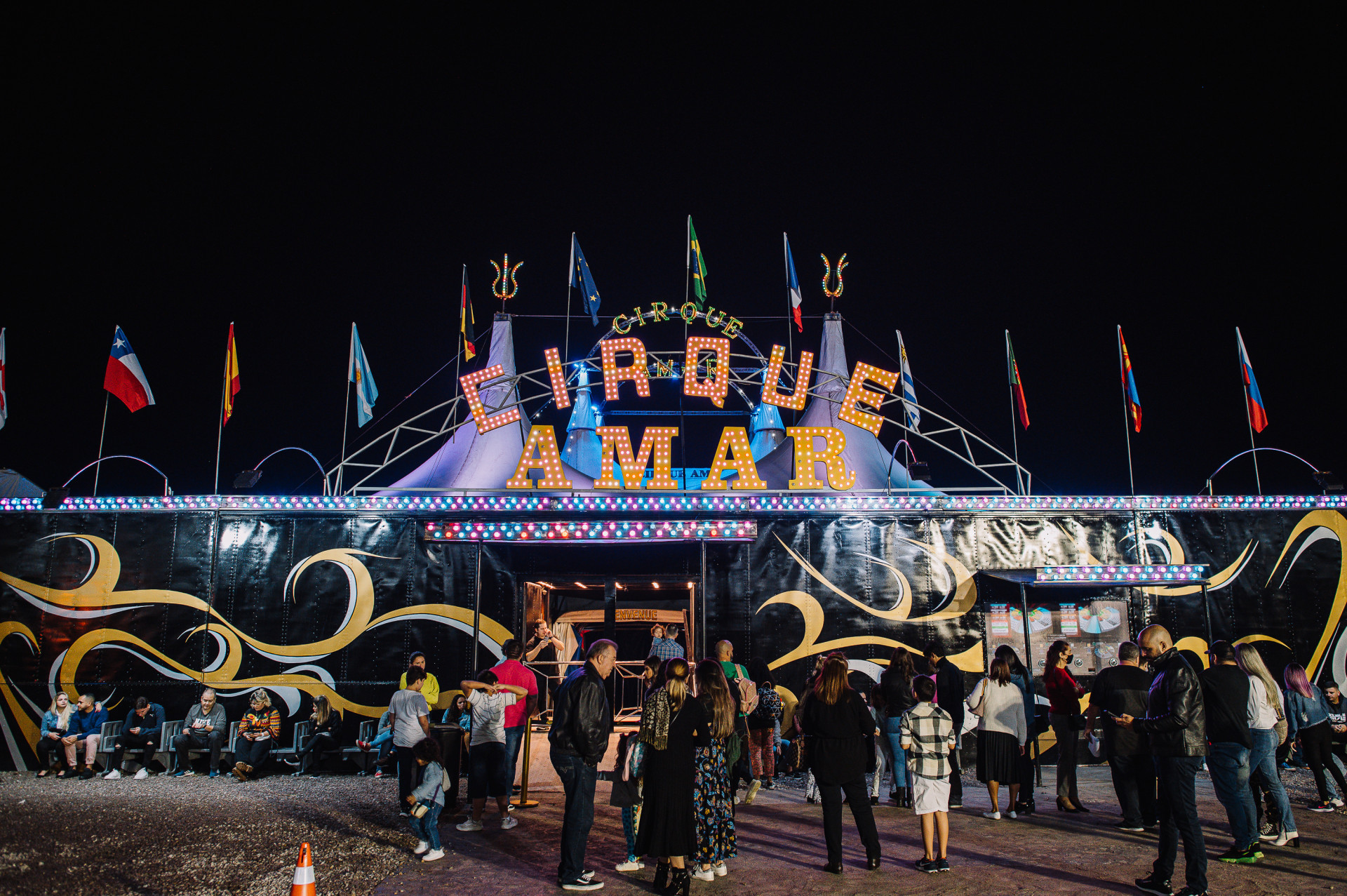 Cirque Amar promete encantar crianças e adultos - Divulgação