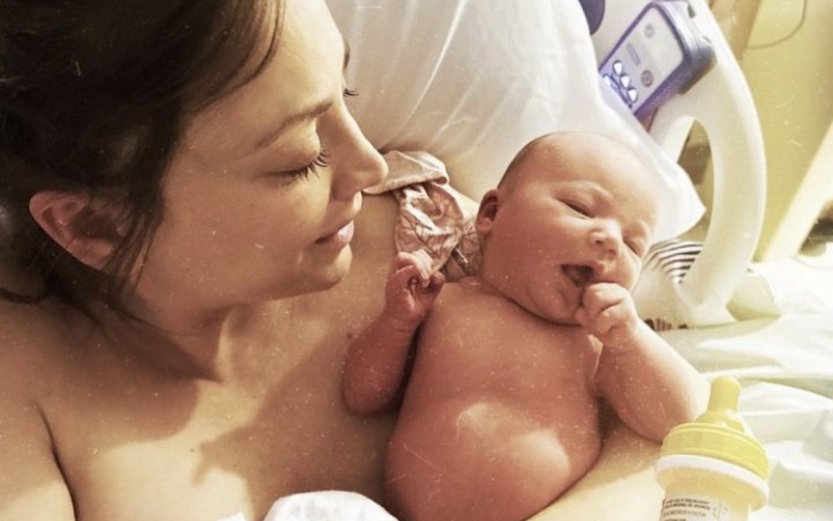 Kaley Cuoco e a filha, Matilda