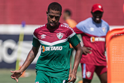 Bahia tem interesse e avalia proposta por Keno, do Fluminense