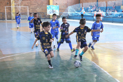 Prefeitura de Barra Mansa promove torneio de futsal sub-7