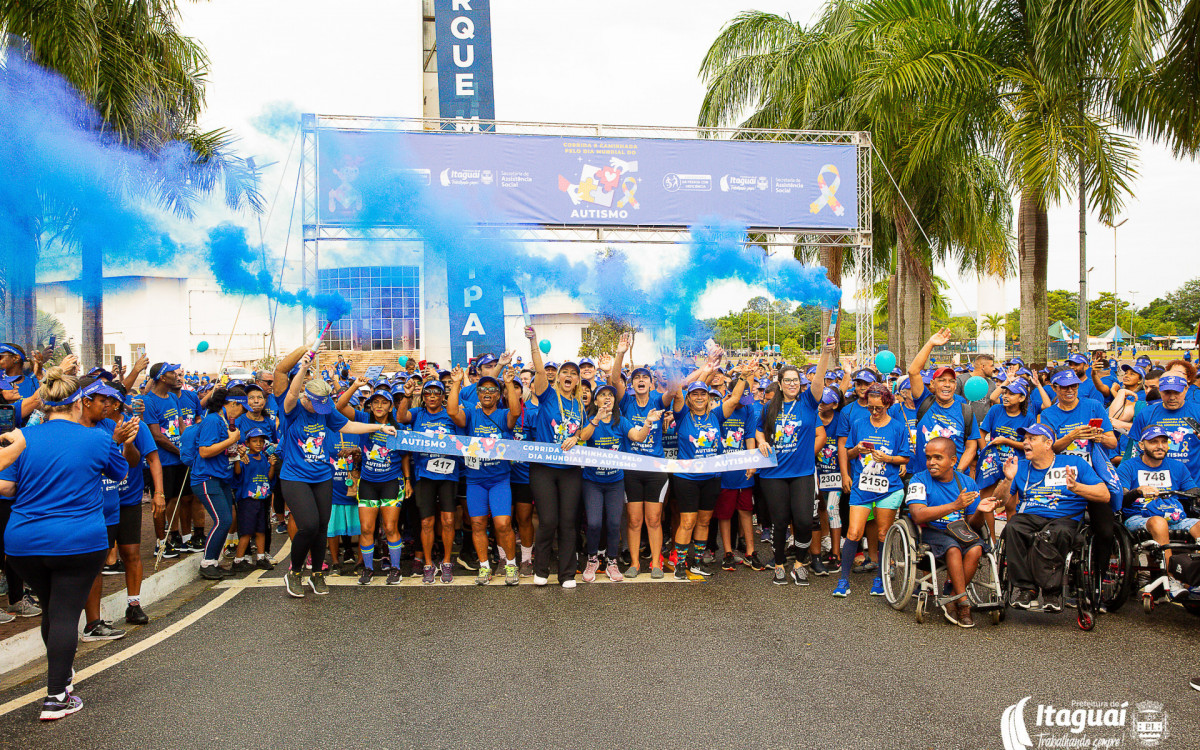 Mais de 3 mil pessoas participaram da corrida e caminhada em Itaguaí.