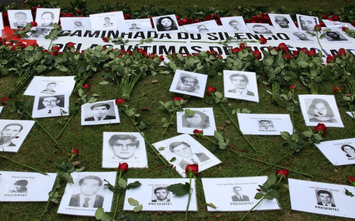Ato teve início na Praça da Paz, no Parque Ibirapuera