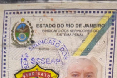 Inspetor penitenciário mata torcedor e deixa outro ferido durante briga em bar na Tijuca