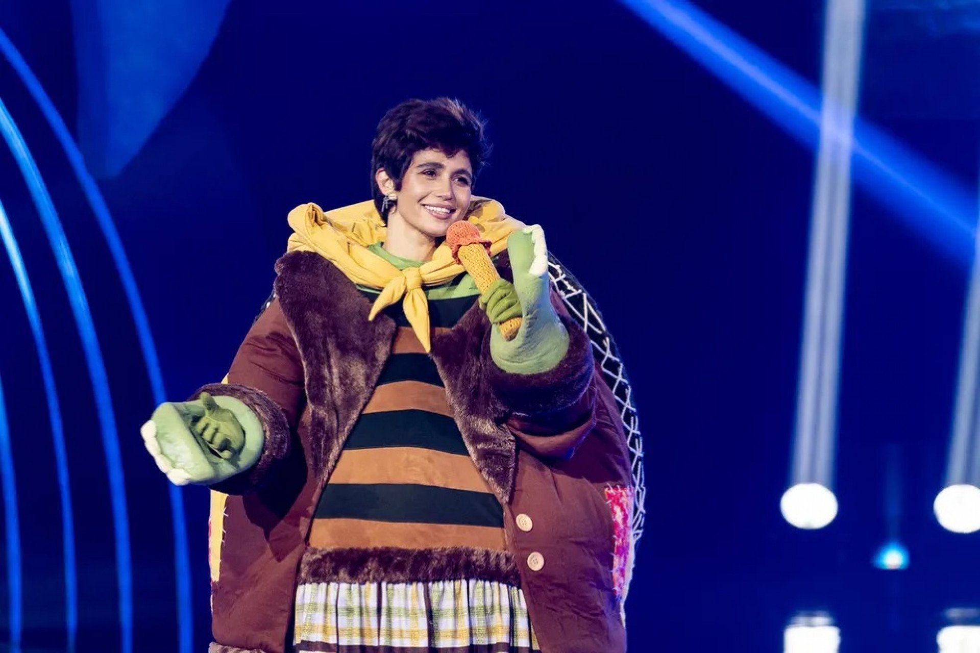 Nanda Costa é desmascarada durante a competição do 'The Masked Singer Brasil' - TV Globo