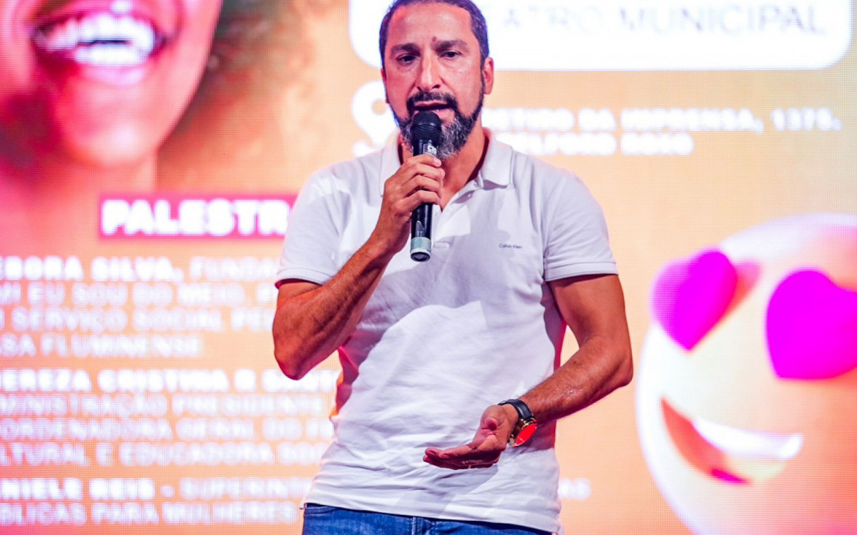 O secret&aacute;rio de Sa&uacute;de Fl&aacute;vio Gon&ccedil;alves destacou a import&acirc;ncia do F&oacute;rum do Servi&ccedil;o Social