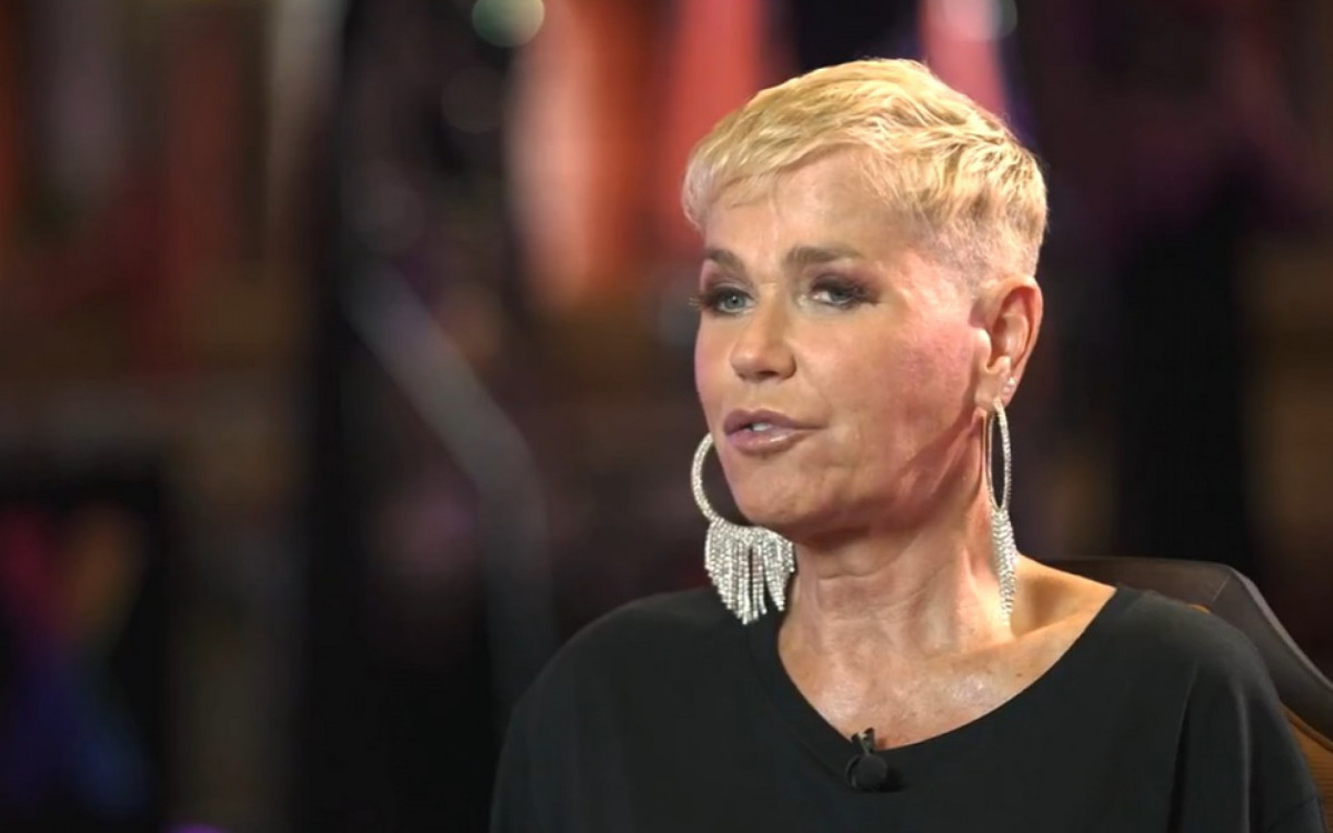 Xuxa concede entrevista para o 'Fant&aacute;stico', da TV Globo