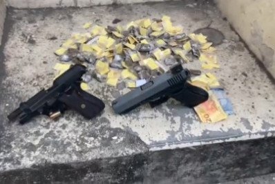 PM prende dois suspeitos de tráfico de drogas em Niterói