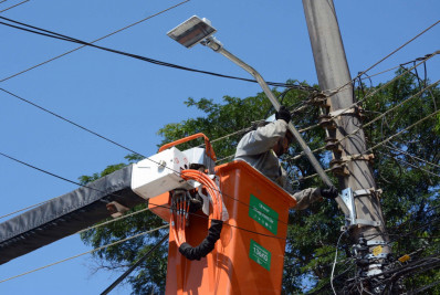 Prefeitura instala lâmpadas LED na Colônia e Vila Independência