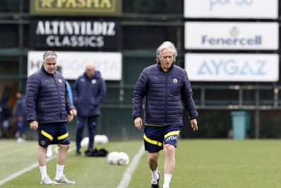 Após derrota em clássico, Fenerbahçe deve demitir Jorge Jesus, afirma site turco