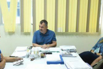 Prefeito antecipa salários e mais de R$ 109 milhões serão injetados na economia do município