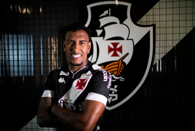 Rwan Cruz explica características e exalta torcida do Vasco: 'Maravilhosa'