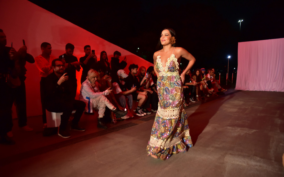 Ex-BBB Emily Ara&uacute;jo