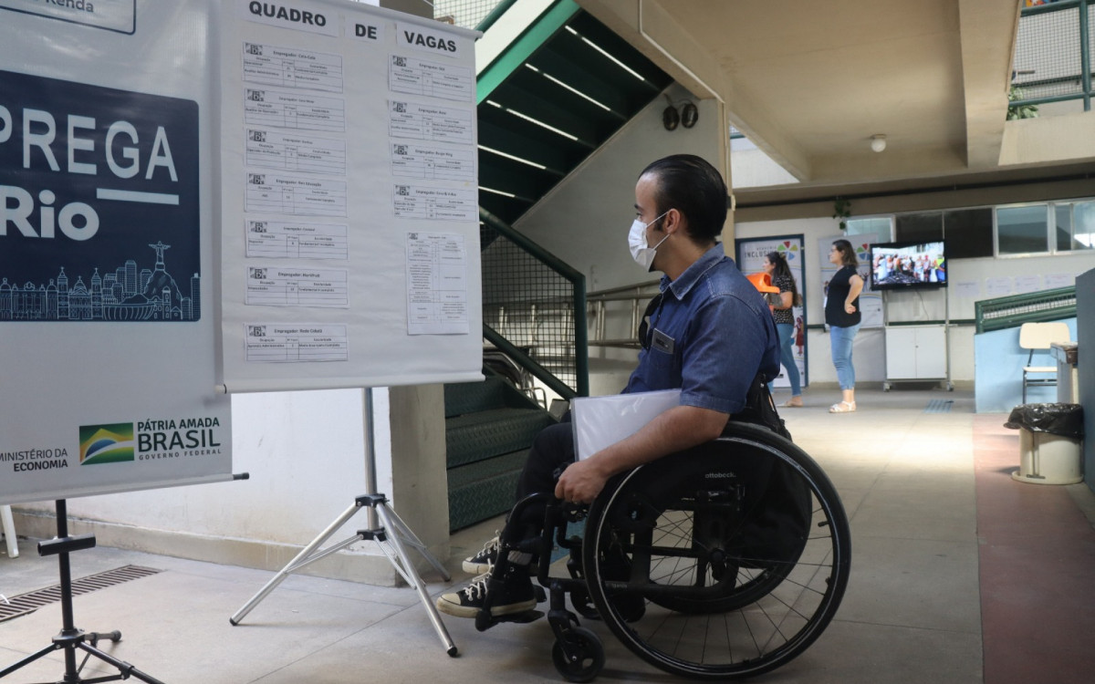 Rede Incluir realizar&aacute; Mega Feir&atilde;o de Empregos para pessoas com defici&ecirc;ncia no dia 12 de abril
