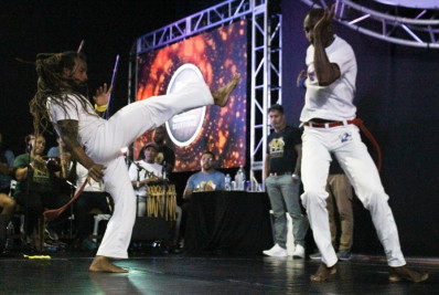 Capoeira que forma vencedores: campeão do VMB retribui ensinamentos