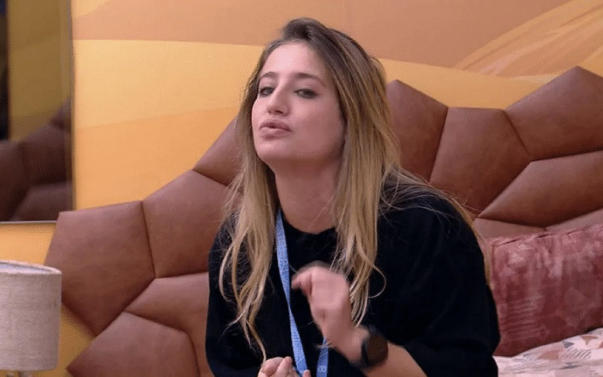 Equipe de Sarah Aline criticou rima feita por Bruna Griphao 