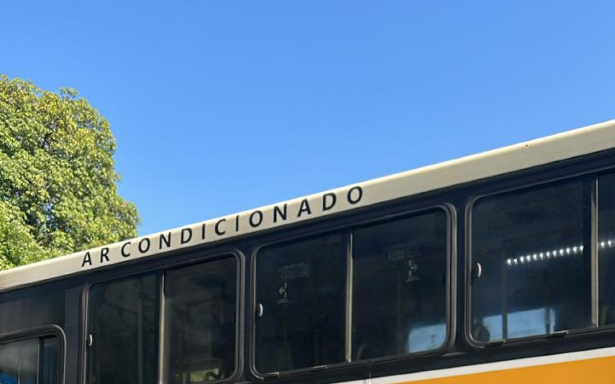 &Ocirc;nibus atropelou duas pessoas pr&oacute;ximo ao Hospital Quinta D'or