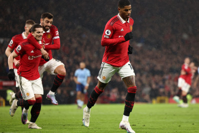 Manchester United bate o Brentford e volta a vencer na Premier League