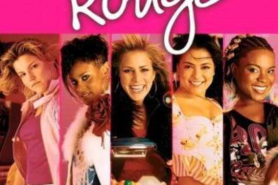 Aline ganha festa do líder inspirada nos anos 2000