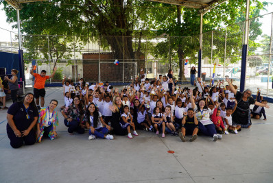 Colégio na Barra da Tijuca promove ação de Páscoa com os alunos da educação infantil