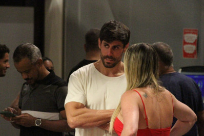 Cara de Sapato faz sucesso com fãs em pré-estreia de filme no Rio