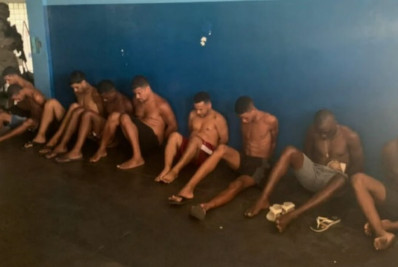 Operação prende criminosos dentro de Ciep no Complexo da Maré