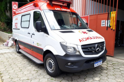 Socorristas do Samu fazem parto dentro de ambulância