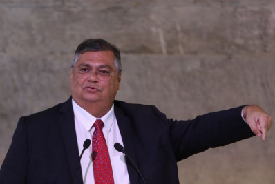 Após ataque a creche em SC, Dino diz que 50 policiais vão se dedicar ao monitoramento de ameaças na internet