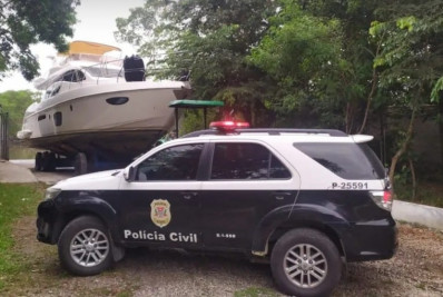 Polícia Civil recupera iate avaliado em mais de R$ 3 milhões roubado em Angra