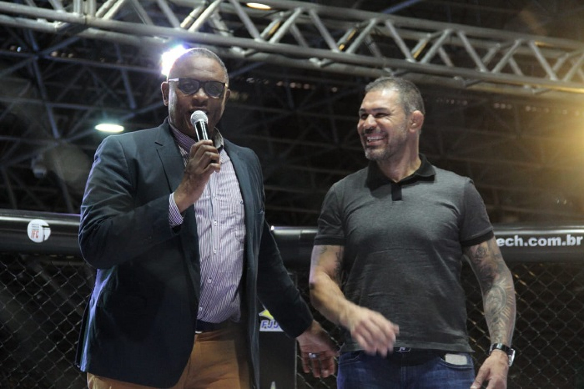 Carlão Barreto e Rodrigo Minotauro, presidente e dirigente da CBMMAD, respectivamente  - (Foto: @davidsoncourlan)