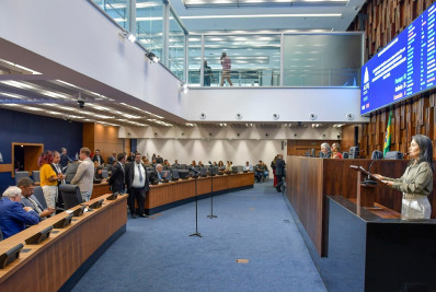 Projeto de lei na Alerj quer colocar identificação de grupo sanguíneo em uniformes de alunos