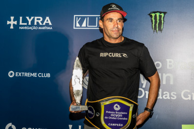 Paulo Moura é o grande campeão da 5ª edição do Prêmio Brasileiro Ocyan de Ondas Grandes
