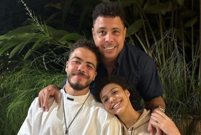 Ronaldo Fenômeno posa com os filhos e fãs destacam semelhança: 'Mesmo rostinho'